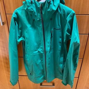 Patagonia Calcite Gore Tex She’ll